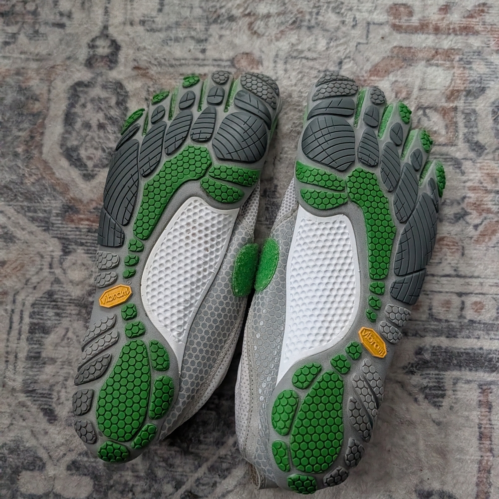 vibram fivefingers (unisex shoes)